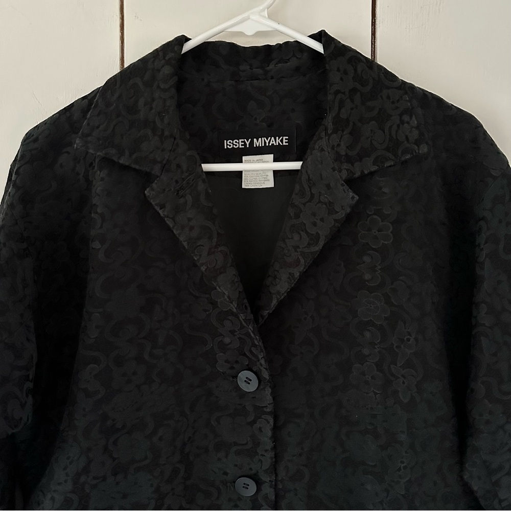 VTG 90’s Issey Miyake Black Jacket Size 3 Flower and Demon Print - Picture 9 of 15